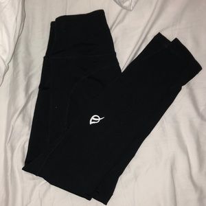 Black Ptula workout leggings